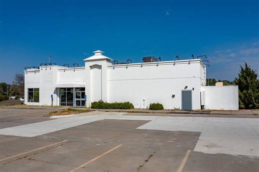 3949 N 132nd St, Omaha, NE 68164 - T&A Express Deli and Restaurant | LoopNet