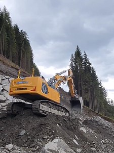942K views · 8.6K reactions |  LIEBHERR R945 G8 VA 殺 https://youtu.be/n8QSS9YmZ2Y | Harvester Forwarder & More | Facebook