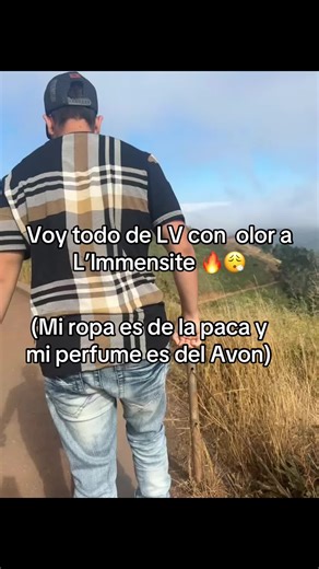 Explorando el Humor y Estilo con Avon y Louis Vuitton