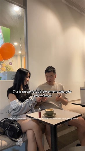 Ready to win holiday gifting this year? 🎁 Our Loop earplug bundles have you covered. Shop now and check even the “person who has everything” off your list ✅ ✨T&C apply. Swarovski x Loop is excluded from all gifting offers. | Loop