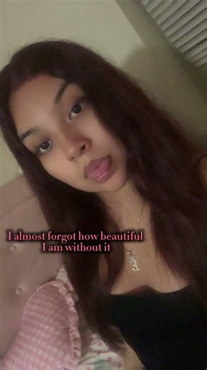 Do I look prettier with or with makeup?