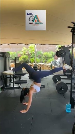 🤸‍♀️HANDSTAND SPLIT EXERCISE FOR CORE BALANCE STRENGTH🔥 #gymworkout