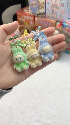 贈り物.JP on Instagram: "最新バージョン-掛け金 バッグ、携帯電話、鍵に、掛けてもいいですよ. 好きなら私のホームページのショーウインドーに入ってみてね #キーホルダー #可愛い #ラブブ #diy"