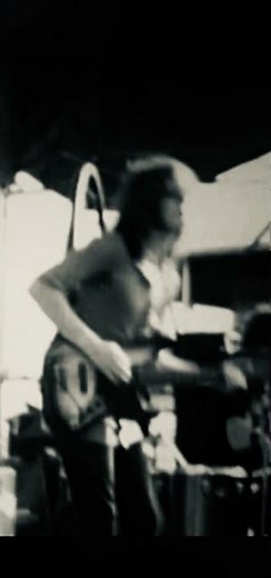 Immigrant Song- Led Zeppelin (Live 1972)