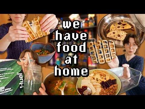 What I’ve been eating🌱🥘 based on what’s in the pantry FIRST🫐🧇