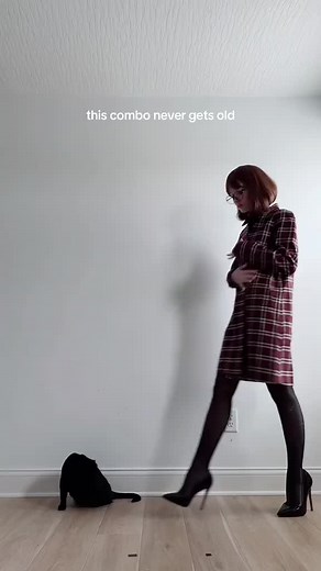 Nora (@norafawn)’s video of norafawn