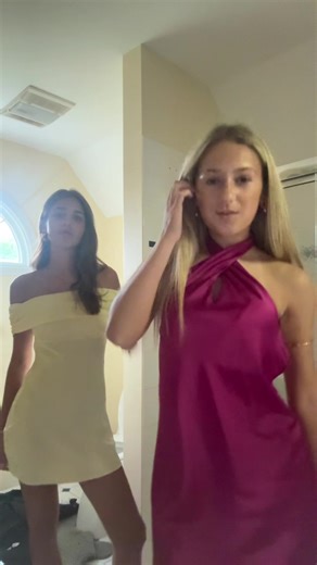 Memorable Dance Moments at Homecoming