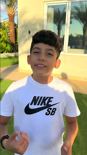 Jason teaches Alex to eat healthy food