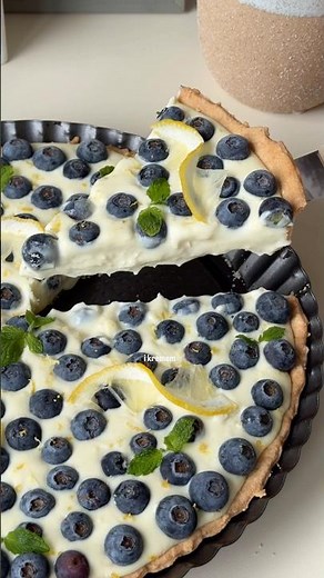Blueberry Tart with Custard Cream