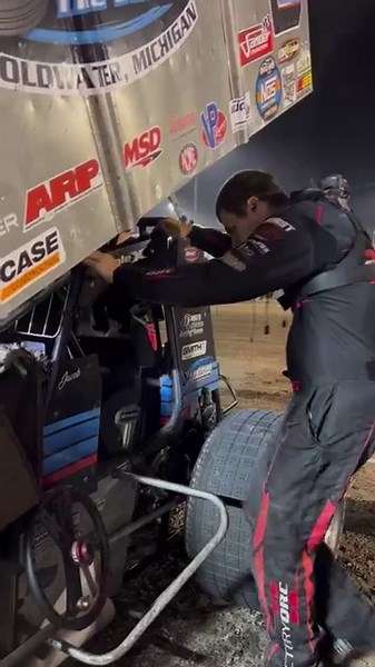 Climbing in for tonight’s A main event at Jackson Motorplex with the World of Outlaws Sprint Car Series! Wish us luck! | Tanner Holmes