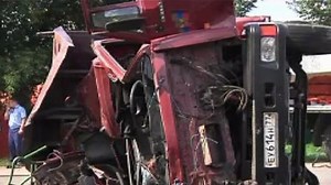 Al menos 18 muertos más de 40 heridos en un accidente entre un autobús y un camión en Moscú