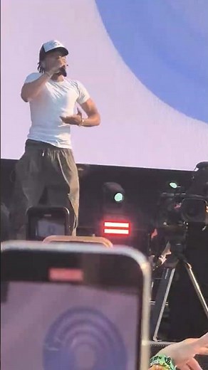 Chance The Rapper "No Problem" Perry's Stage