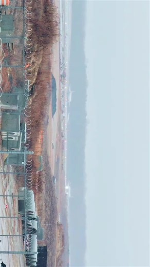 It was a rainy day in Charlotte today and I had my phone turned the wrong way...but I love planes. #fyp #CLT #Charlotte #Americanairl #aviation