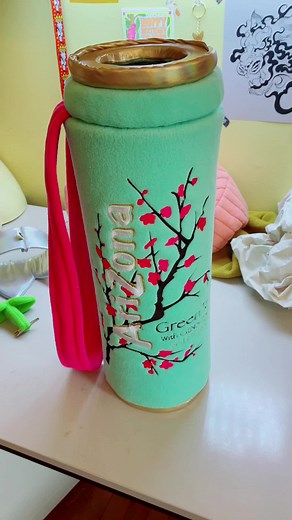 Creating a Cute Fan: Fursuit Cosplay Tutorial