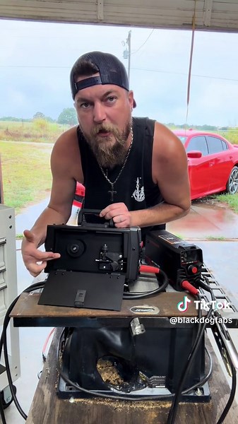 This welder is very versatile and easy to use no matter your skill level is at right now! @YesWelder #bluecollar #welder #fabricator #dirtyhands #freeshipping