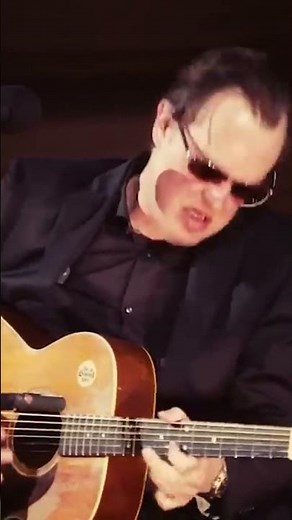 Joe Bonamassa Official - "How Can A Poor Man Stand Such Times And Live" - Live At Carnegie Hall