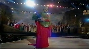 1.4K views · 15 reactions | VIDEO Miss Universe 2000, the 49th Miss Universe pageant, was held on 12 May 2000 at the Eleftheria Indoor Hall in Nicosia, Cyprus. Lara Dutta of India was crowned by Mpule Kwelagobe of Botswana | Beauty Queens Pictures | Facebook