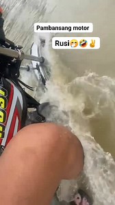 Pambansang motor Rusi🤭🤣✌️ #oraytoyes #Rusi #RUSIMotors #SabutSabutLang #flood #floodcontrol #rusilangsakalam | Bryan A Gragasin