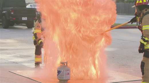 Firefighters show how to safely fry your Thanksgiving turkey