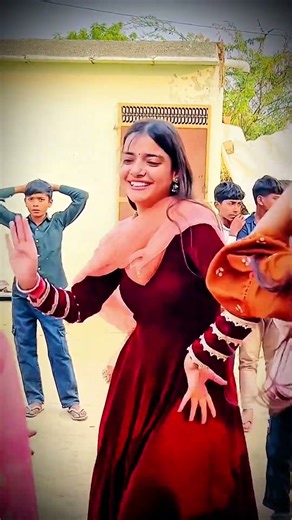 Viral Haryanvi song Dance 🔥#oldisgoldsongs #trending #viral #dance #shorts #shortsfeed #dancevideo