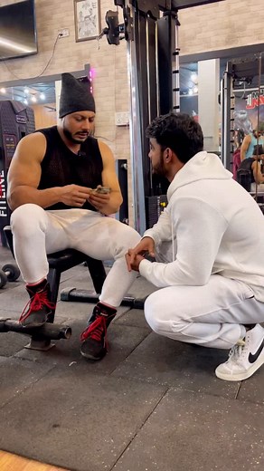 Ikrar Malik on Instagram: "Personal training😅"