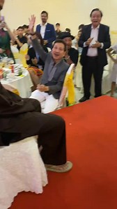 2.5M views · 17K reactions | Kiểu tóc “ Tây phương cực lạc “ chơi Tết 2026 | Nguyễn Hiểu | Facebook