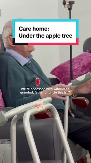 The Duchy Darlings Perform 'Apple Tree' at Care Home