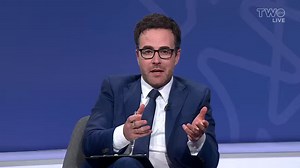 The Mack Hansen story rolled on today in two press conferences. ▪️ First, Andy Farrell once again denied there was any wrongdoing. ▪️ Peter O'Mahony wasn't happy talking about it. ▪️ Then, Mack said "we had a five-minute tiff." Our panel discuss. 😅 #IREvTON | #RWC2023 | Virgin Media Sport