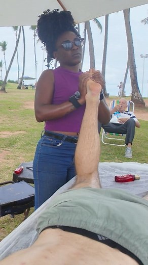Cuban massage in Salvador 🇧🇷 #beach #massage #outdoor #relaxing | Shaves and Massages