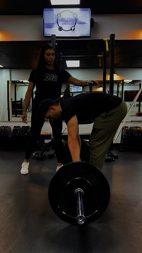 Deadlifting with poor form? You might be stacking injuries instead of strength. The deadlift is one of the most powerful lifts you can do. It lights up your glutes, hamstrings, back, and core—and builds real-world strength. But it’s also one of the most punishing if your form is off. 🔸 Benefits of good technique: • Greater muscle activation • Injury prevention (especially lower back) • Real carryover to athletic and daily strength • Improved posture and core control 🔸 Downsides of bad form: • 