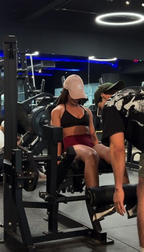 así se ve un drop set en leg extension 💀 #gymgirl #fitness #gymmotivation #legday #fyp