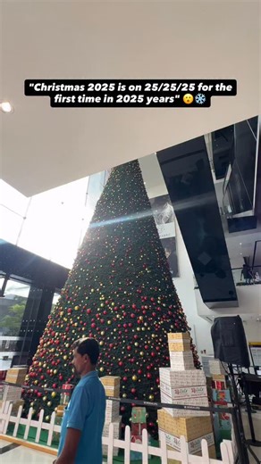 Bengaluru Social on Instagram: "🤫 #bangalorenightlife #bangaloreblogger #bangaloretimes #bengalurudiaries #mgroad #travelkarnataka #nammakarnataka #bengaluru #monsoon #reelsindia #reelskarofeelkaro #incrediblekarnataka #reelsinstagram #reelsvideo #explore #india #indiapictures #girls #bangalorediaries #natgeo #mypixeldiary #bangalore #boys #churchstreet #nammakarnatakatravelers"