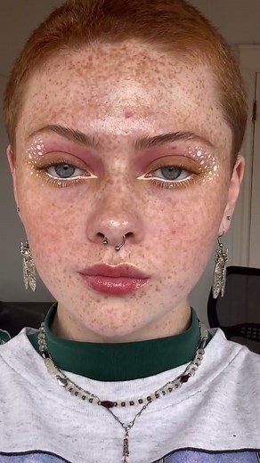 Color Pop Fade into Hue Palette Makeup Tutorial