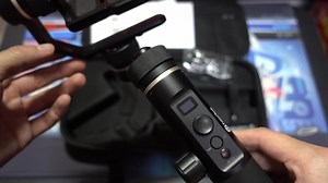 【小欧开箱】800收了一台稳定器，飞宇G6plus初上手安装步骤