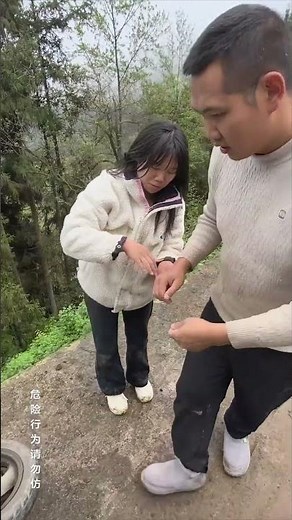 Danger! Two women hanging off a cliff#kindness #inspiration #helpothers #viral #rescue