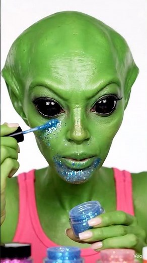 ALIEN MAKEUP TUTORIAL 🔥🔥