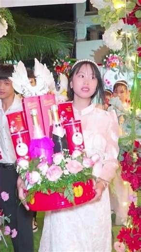 Wedding: Nighttime bridal procession
