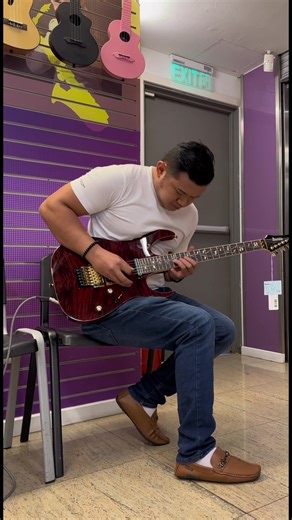 Gitar Ibanez RG8565R-CWR: Hadiah Istimewa untuk Abg Izo