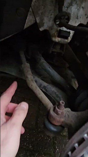 #citreon #tracking #repairing #mechanic #diy #ds3 #garage #petrolhead #balljoint #steering