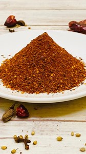 HOMEMADE TIKKA MASALA Prep time: 5 minutes Cook Time: 10 minutes Servings: 1/2 Cup, 125 grams Cuisine: Pakistani, Indian Course: Spice Blend, Seasoning Author: Khizran Ahmed INGREDIENTS ROASTED SPICES Dry roast the following spices on a tawa or frying pan, one by one without using any oil. 1-Kashmiri chilli / daighi mirch- 3 pieces or according to taste کشمیری مرچ/ دیگی مرچ/ تلہار مرچ 2-Coriander seeds- 1 Tablespoon ثابت دھنیا 3-White cumin- 1 Tablespoon سفید زیرا 4-Black cumin- 1/2 Teaspoon کال