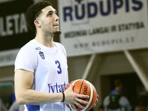 LiAngelo Ball captivates fans with hit song 'Tweaker,' prepares for Rolling Loud performance | The Express Tribune