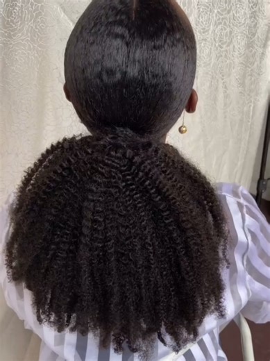 Kinky Curly Ponytail Hairstyle for Black Women