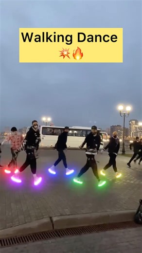 Walking Dance 🫣🔥 shuffle viral performance Dancing 🔥💥 #tuzelity #walkingdance #shuffle