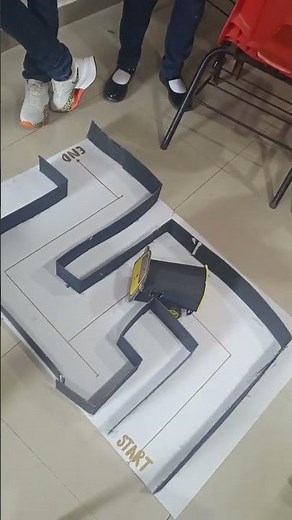 Robot Laberinto con Arduino + Bluetooth #arduino #robotica