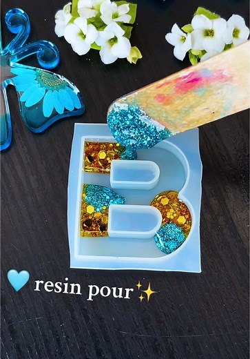 DIY Resin Keychain Craft Ideas for Unique Designs
