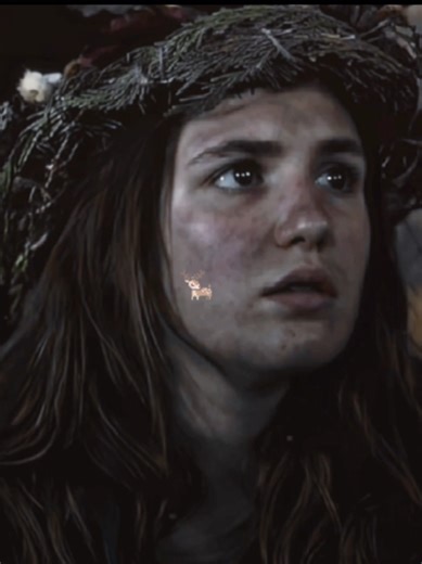 miss doe eyes 🦌 #edit #yellowjackets #shaunashipman #yellowjacketsedit #sophienelisse (the last clip looks way darker than the others 😭)