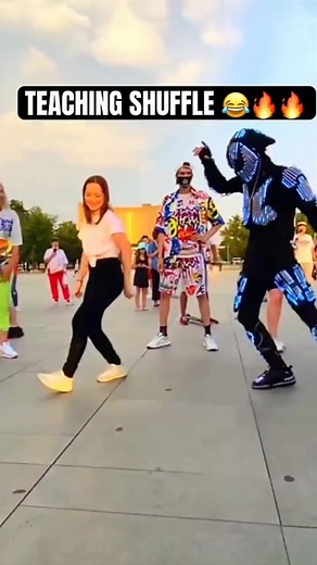 NEON GIRL 😍 TEACHING SHUFFLE 😱🔥DANCING ASTRONOMIA !! 😎 #reels #virals #viralreels #dancechallenge #dance #dancereels #dancevideo #dancers #dancelife #dancemusic #dancing #viralvideo #videos #videoviral #videosvirales #viralvideochallenge #viralreelschallenge #viralchallenge #viralpost2025 | Jashobanta Mandal