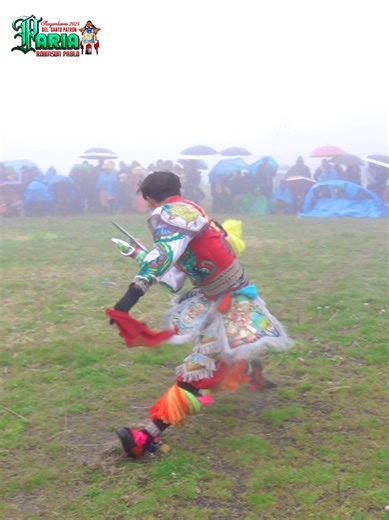 RAYO DE ORO, PATRIMONIO DE LA DANZA DE TIJERAS #DanzaDeTijeras | “El Patrimonio de la Danza de las Tijeras, Rayo de Oro”. Así fue como los devotos del Patrón Paria denominaron a nuestro querido Rayito, tras su brillante presentación artística, en la que fue elegido como Paria Gala Mayor 2025 durante el Chaki Akllay de los Paria Runas en la festividad de Paria. | Alexander Romo Pablo - Patrón Paria