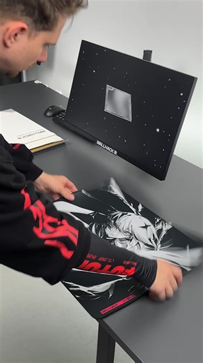 One box. Six limited-edition designs | Wallhack