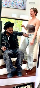 16K views · 1.2K reactions | En mode tournage à Paris . Titre de la chanson: FUFU YA NTEBA. Album: VICTOIRE Sortie mondiale : le 12.07 à 12h12’12’’ | Hugues But Na Filet | Facebook